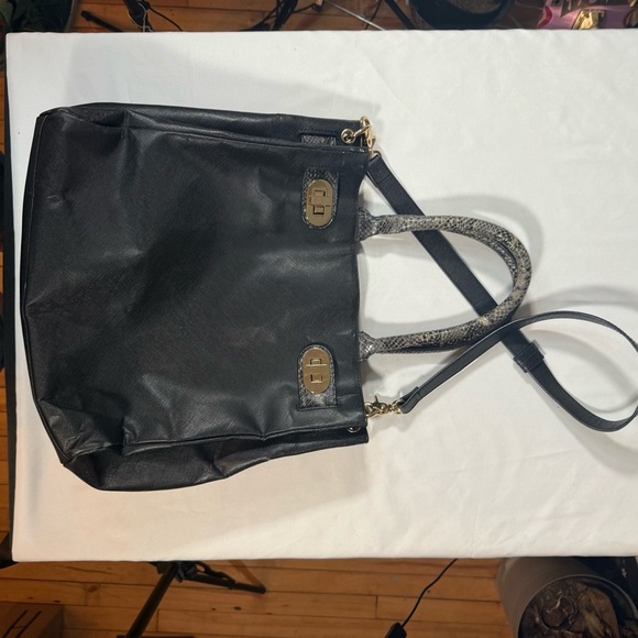 Badgley Mischka Elegant Black Tote - Picture 9 of 16